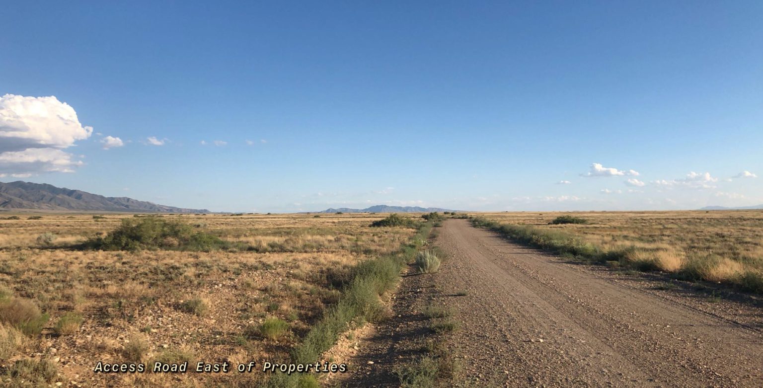 NM 1 Acre Between Town and the Beautiful Manzano Mountains Bear